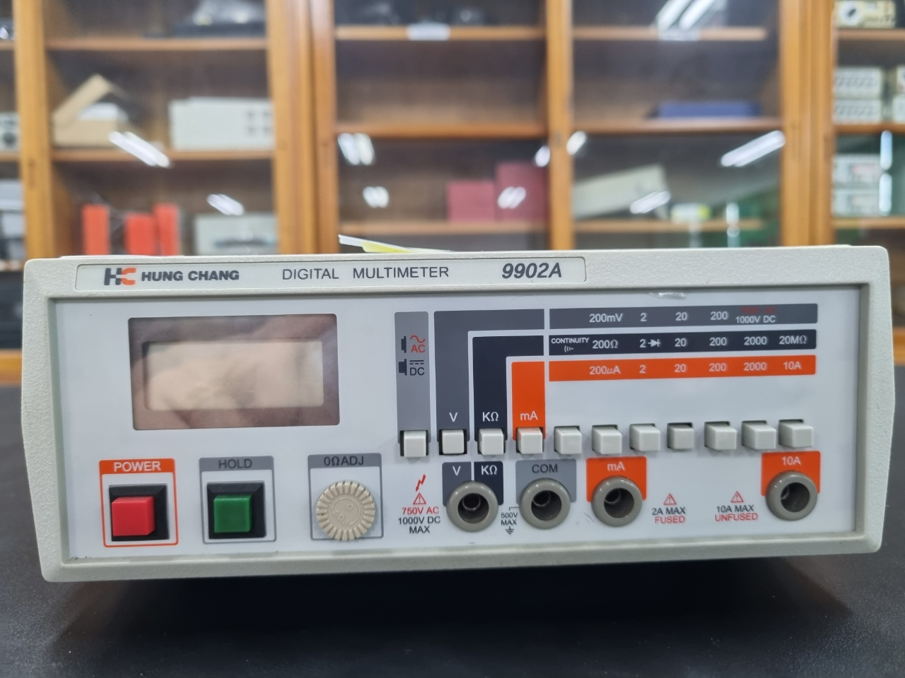 DMM(digital multimeter) 벤치타입 이미지